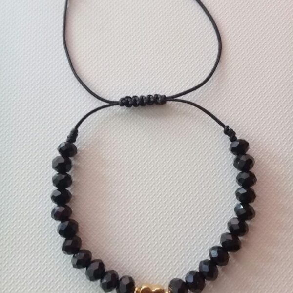 Black Beads Bracelet with Heart Charm – Handcrafted With Elegance
