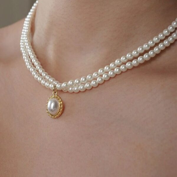 Pearl Choker with Emerald Charm